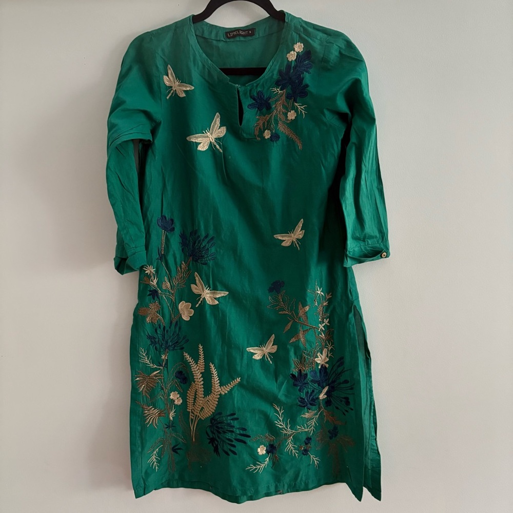 Limelight Green Dress with Dragon Fly and Floral Embroidery Size Small